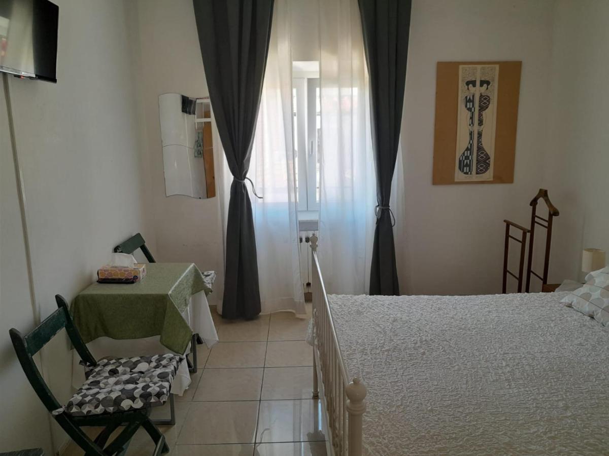 Casa Di Federica Camera Con Bagno Privato Esterno Ліворно Екстер'єр фото